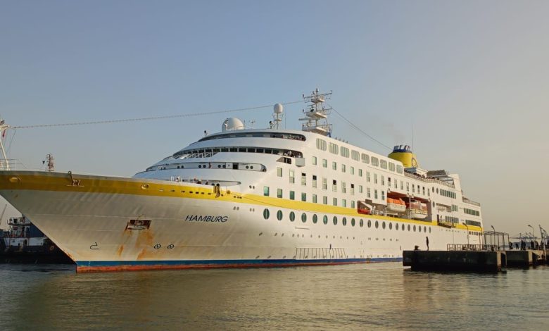 ميناء-بورسعيد-السياحي -يستقبل-364-سائح-على-متن-السفينة-«-hambur»